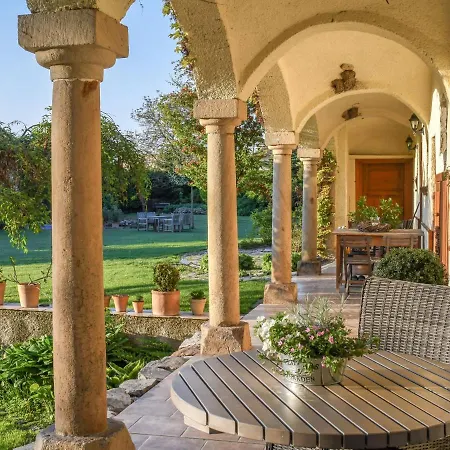 Zabreh-lukavice 2 By Interhome Daire *